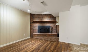 10 Botany View Ct, Asheville, NC 28805