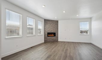 1860 Chaffee Crest Dr, Berthoud, CO 80513