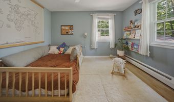 32 Fox Den Rd, Avon, CT 06001