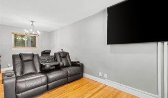 1251 Hawksbury Dr, Arnold, MO 63010