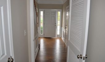 1022 Thornborough Dr, Alpharetta, GA 30004