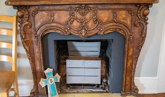 66 Weaver St, Baxley, GA 31513