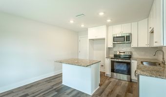 215 15th St, Apalachicola, FL 32320