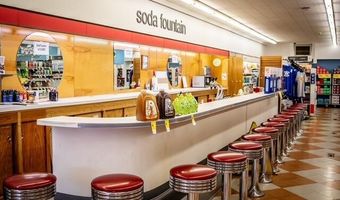 124 W Washington Ave, Ava, MO 65608