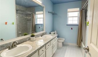 4927 Ravine Ct, Ann Arbor, MI 48105