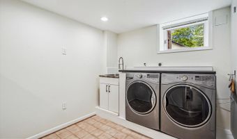 6623 RADNOR, Bethesda, MD 20817