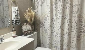 2408 Arlington Blvd, Ada, OK 74820