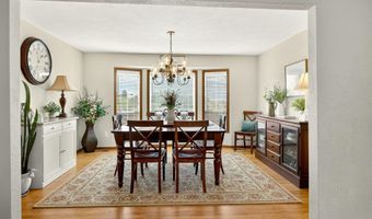 500 Pompadour Dr, Ashland, OR 97520