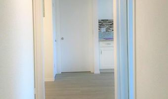 1430 Gulick Ave B, Honolulu, HI 96819