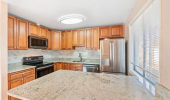 7852 OREANA Dr, Annandale, VA 22003