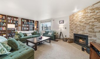 4508 FONTENELLE Cir, Cheyenne, WY 82009