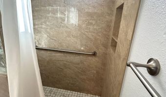 2563 N TAMARISK St, Chandler, AZ 85224