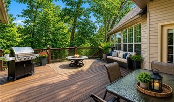 1303 NE Fairwinds Dr, Bentonville, AR 72712