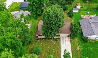 2812 Greenbriar Rd, Anderson, IN 46011
