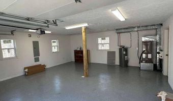 252 S Taxiway Dr, Albany, KY 42602