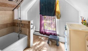 25 Winter St, Bangor, ME 04401