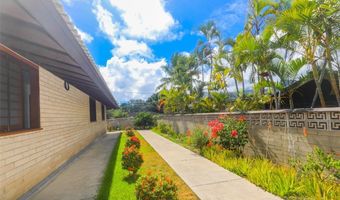 1062 Kamahele St, Kailua, HI 96734