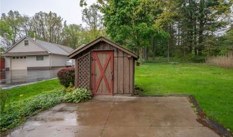 2909 Sanitarium Rd, Akron, OH 44312