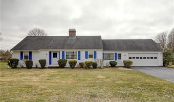 16 South Dr, Middletown, RI 02842