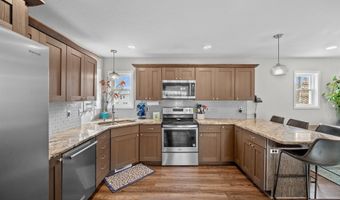 1401 Alderwood Dr, Altoona, IA 50009