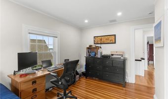 1144 Narragansett Blvd, Cranston, RI 02905
