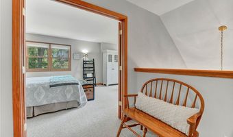 23 Gatehouse Ln, Amherst, NY 14051
