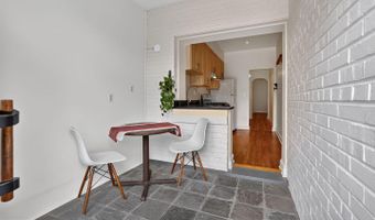 2520 41ST St NW, Washington, DC 20007