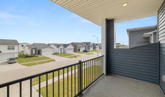 4007 NE 3rd St, Ankeny, IA 50021