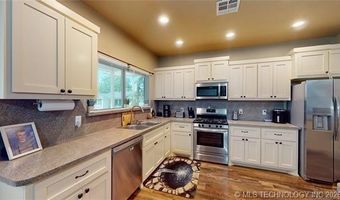1831 E Oak Hls, Ada, OK 74820