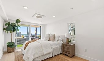 212 S Pacific Street 214, Oceanside, CA 92054