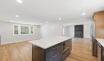 44 Wildbrook Rd, Billerica, MA 01821