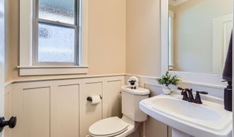 17795 SW ROBERT Ln, Beaverton, OR 97078