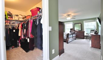 34 Chippenwood Ln, Bristol, CT 06010