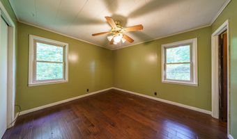 2389 Newport Rd, Batesville, AR 72501