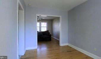 2112 N BRANDYWINE St, Arlington, VA 22207