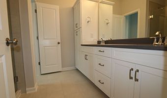2722 Hunter Woods Dr, Apex, NC 27502