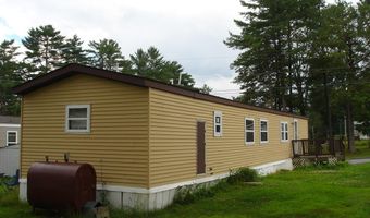 8 Holiday Ln, Standish, ME 04084