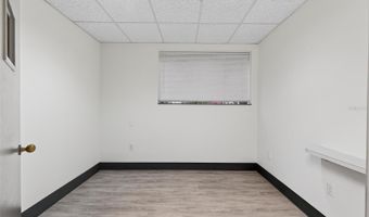 220 N WESTMONTE Dr A, Altamonte Springs, FL 32714