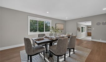 33944 Overton Cir, Adel, IA 50003