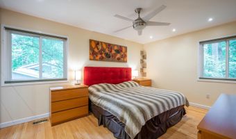 8313 STILL SPRING Ct, Bethesda, MD 20817