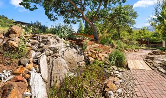 2140 N Valley View Rd, Ashland, OR 97520