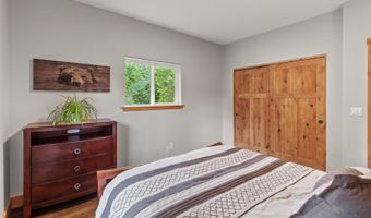 32055 N Konikson Ln, Athol, ID 83801