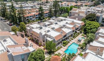 5401 Zelzah Ave 114, Encino, CA 91316