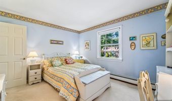 30 Arlton Ave, Allendale, NJ 07401