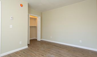 27 Drummond St, Auburn, ME 04210