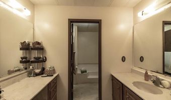 10900 284th Rd, Arkansas City, KS 67005