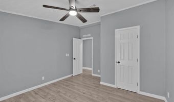 520 Calvin Dr, Benton, LA 71006