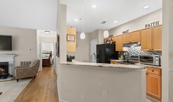 933 Sandringham Dr 933, Alpharetta, GA 30004