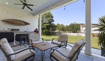 407 Goose Pointe Blvd, Biloxi, MS 39531