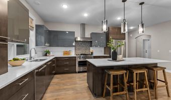 2008 Little Creek Cir, Rockford, MN 55373